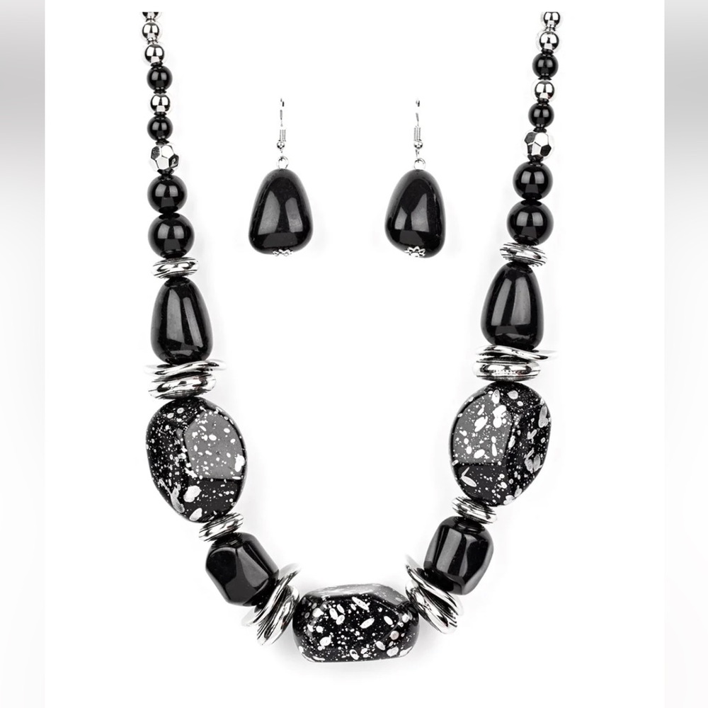 Transform Your Look with In Good Glazes: Black Stone Necklace & Earring Set